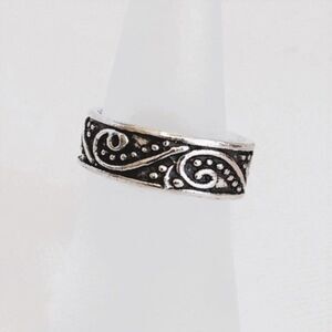 Scroll Sterling Silver Band Ring Size 7